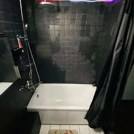 Apartament Black At Blossom Hill *