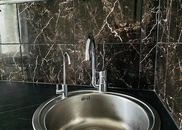 Black At Blossom Hill 公寓 *