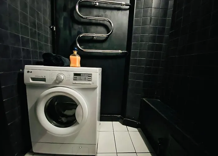 Black At Blossom Hill 公寓 塔林