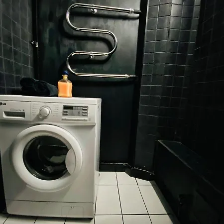 Black At Blossom Hill Διαμέρισμα Ταλίν